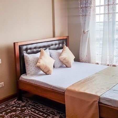 Nairobi West Suites Bagian luar foto