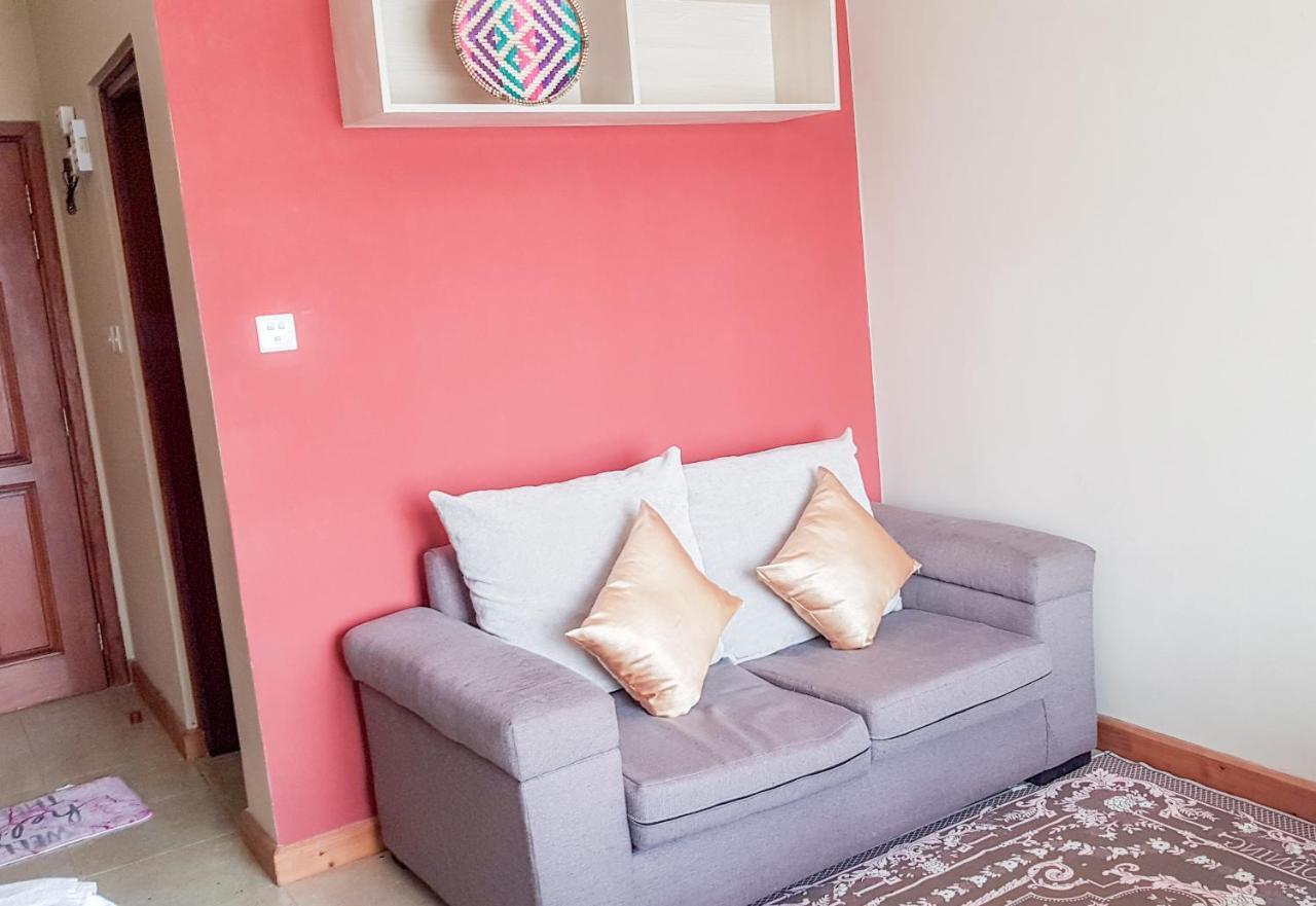 Nairobi West Suites Bagian luar foto